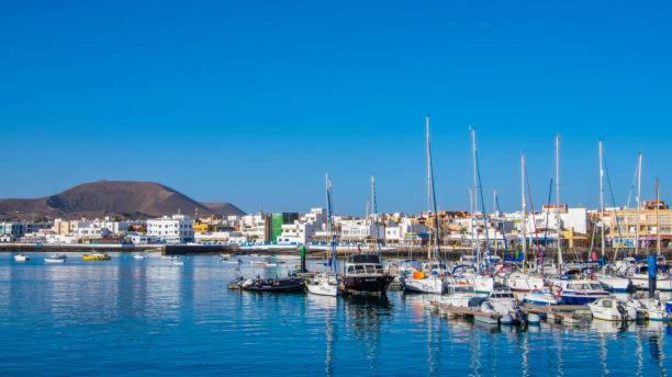 Claro Corralejo Bed & Breakfast Exterior photo